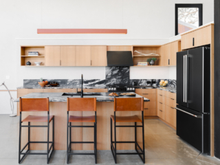 05 Sunshine kitchen (Carousel Image)